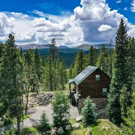 Secluded Log Cabin With Views & Hot Tub, Foosball, Wood Stove - Heavenly Homestead